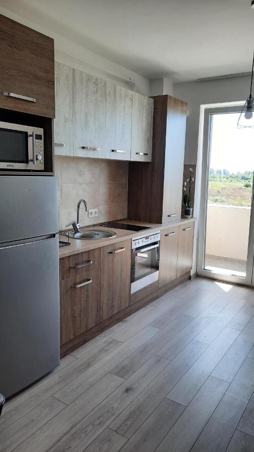 New Grey Residence Apartament เตอร์กู-มูเรช ภายนอก รูปภาพ