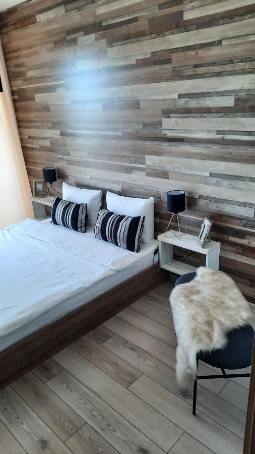 New Grey Residence Apartament เตอร์กู-มูเรช ภายนอก รูปภาพ
