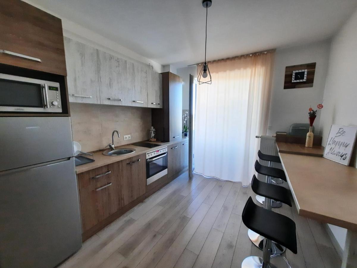 New Grey Residence Apartament เตอร์กู-มูเรช ภายนอก รูปภาพ