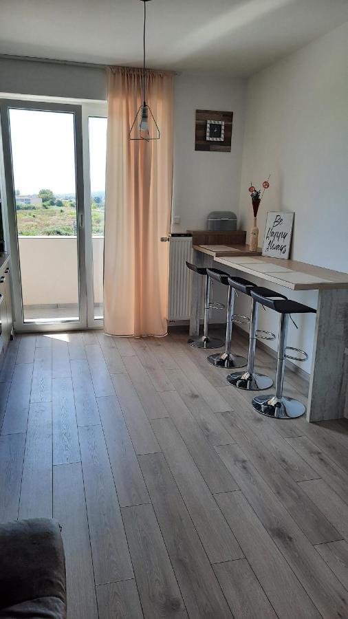 New Grey Residence Apartament เตอร์กู-มูเรช ภายนอก รูปภาพ